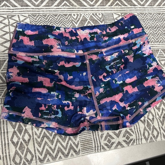2-pack Fleo 3.25 Shorts, Size Medium - Picture 3 of 7